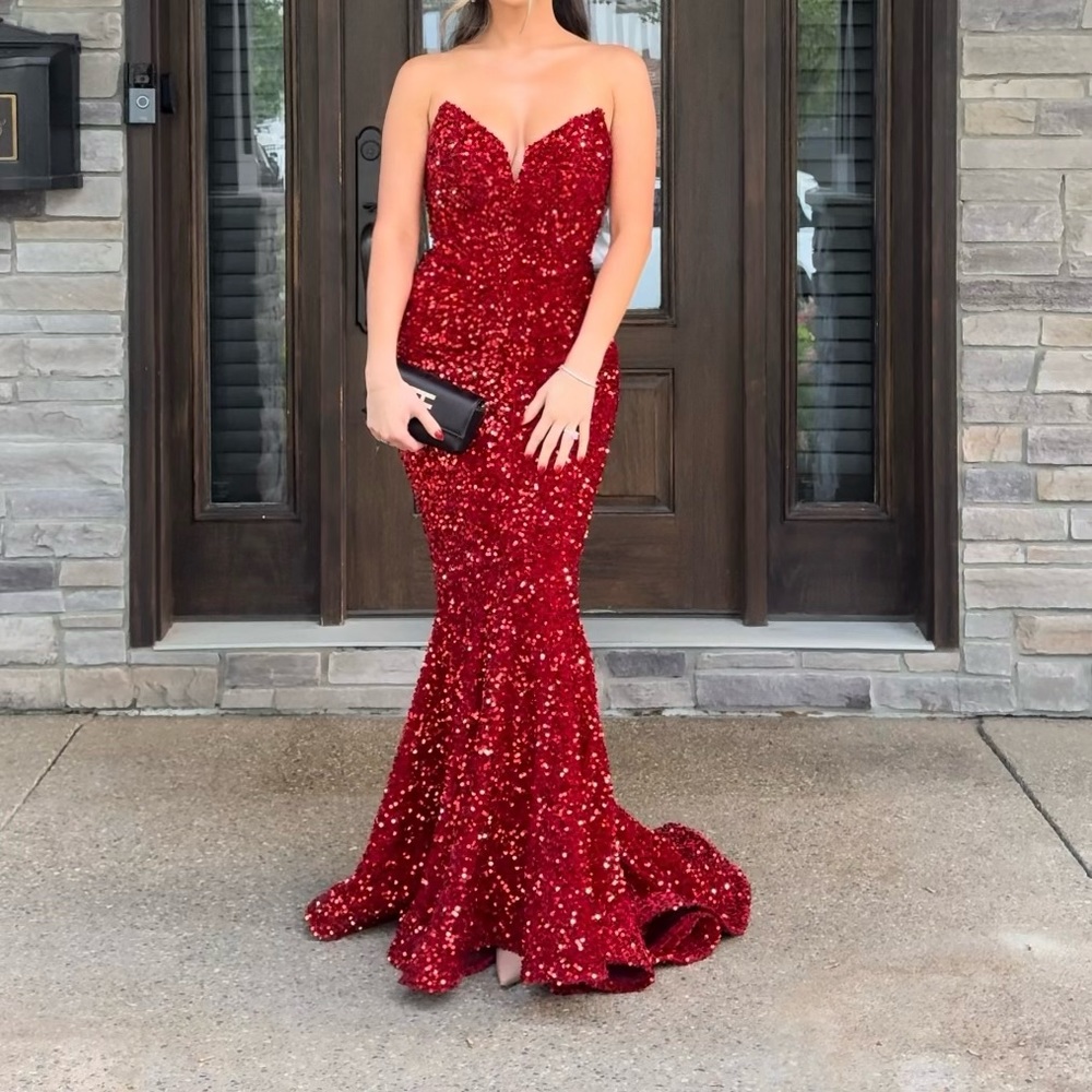 Portia & Scarlett PS21208 Red Sequin Strapless Evening Gown Size 4